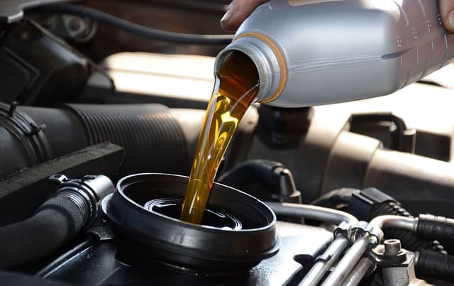 Efficient oil changes with top-quality oils to keep your engine running smoothly.